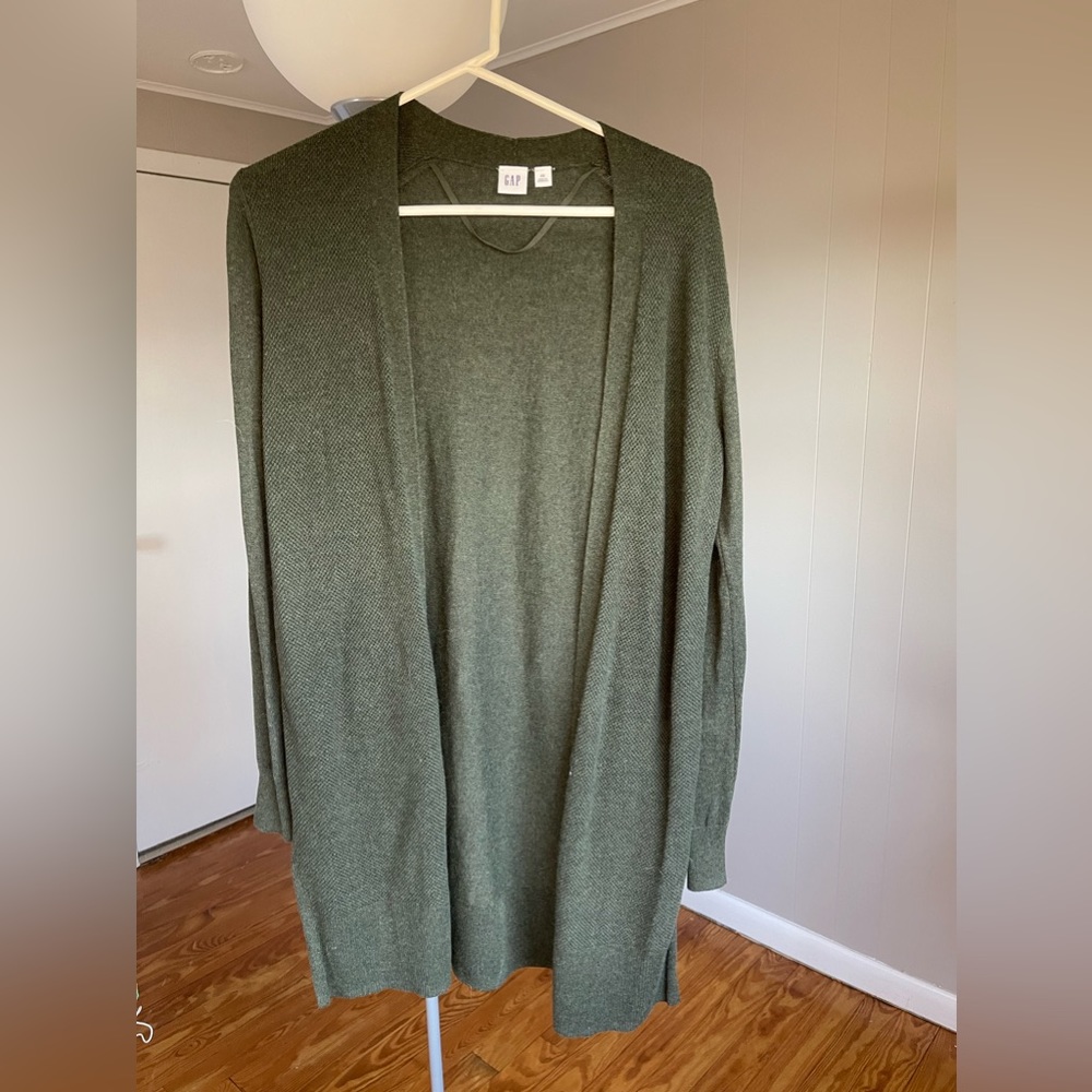 ⭐️EUC⭐️ CARDIGAN